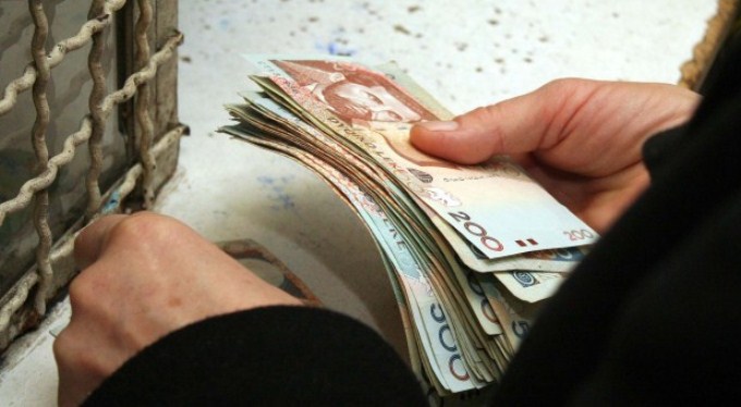 Me pikepyetje shperblimet e fundvitit: Ministria e Financave nuk ka percaktuar fondin
